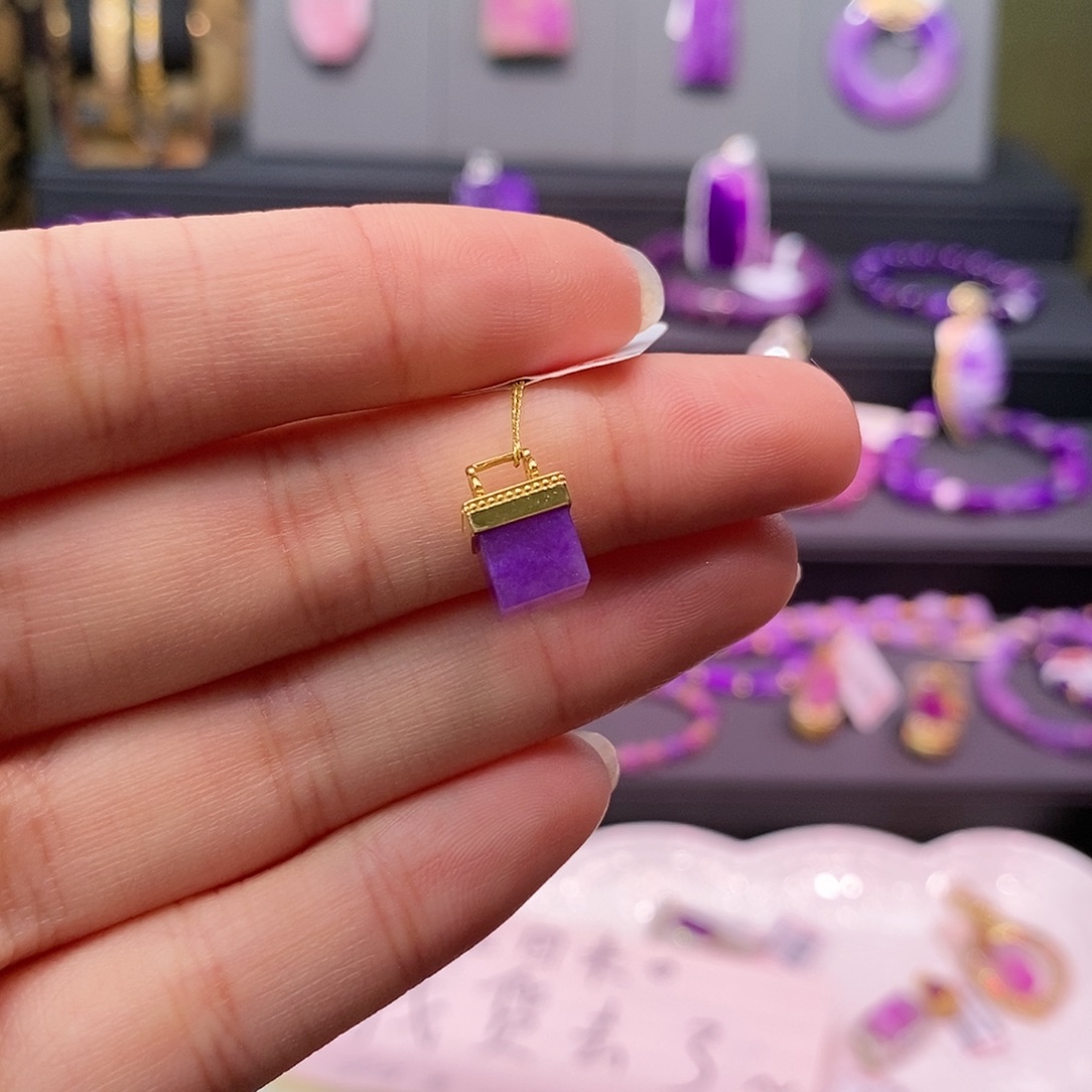 苏纪石（舒俱来）18K金镶嵌吊坠(不含链)