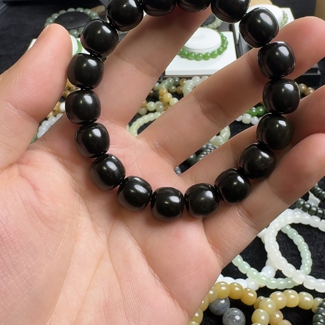 和田玉（糖玉）未镶嵌手链