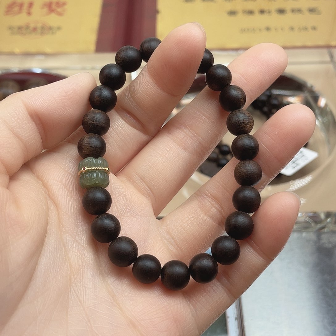 沉香手串日****2越南芽庄白棋雷击玉化0.8