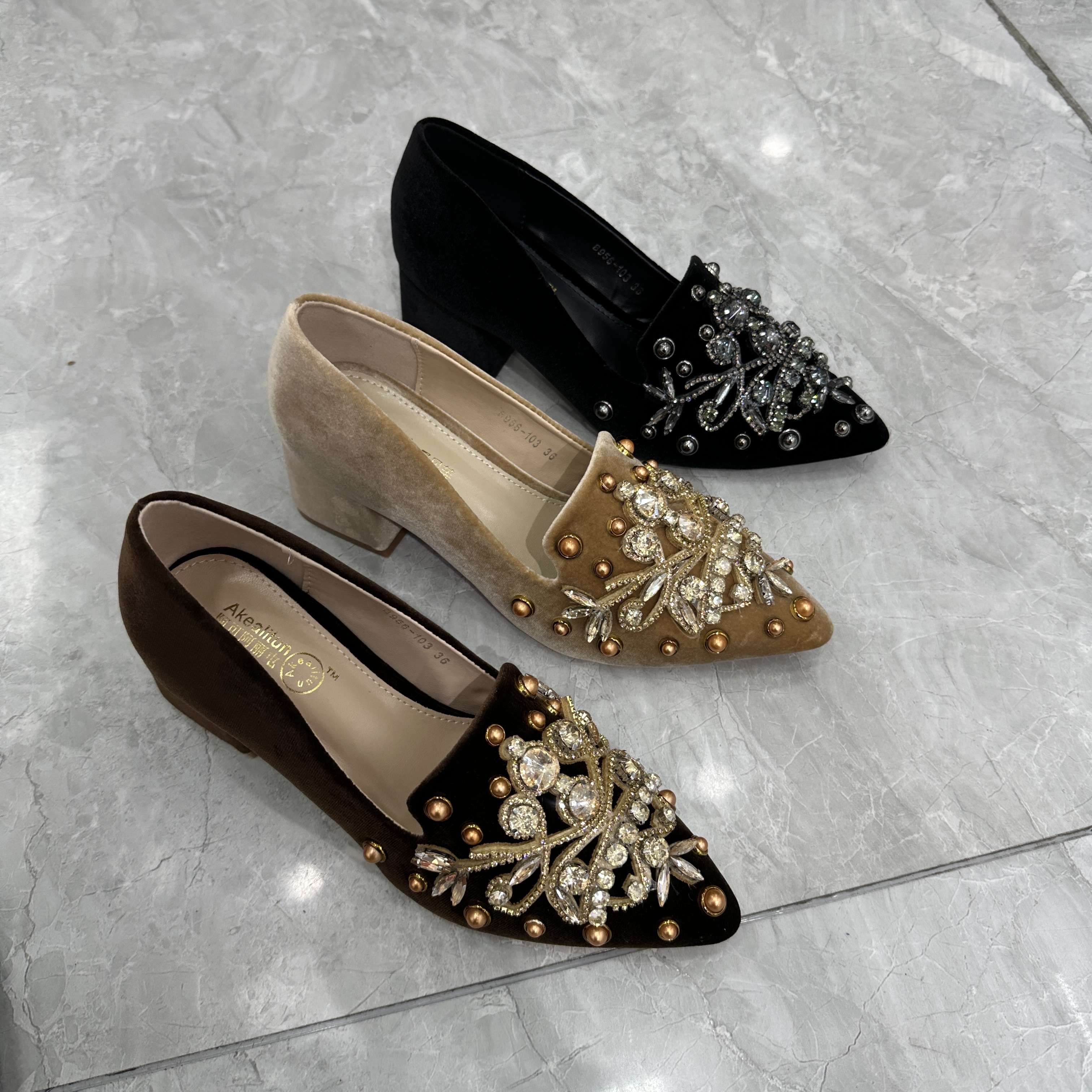 b956-103尖头高跟粗跟水钻单鞋黑色方头气质皮鞋时尚休闲细跟