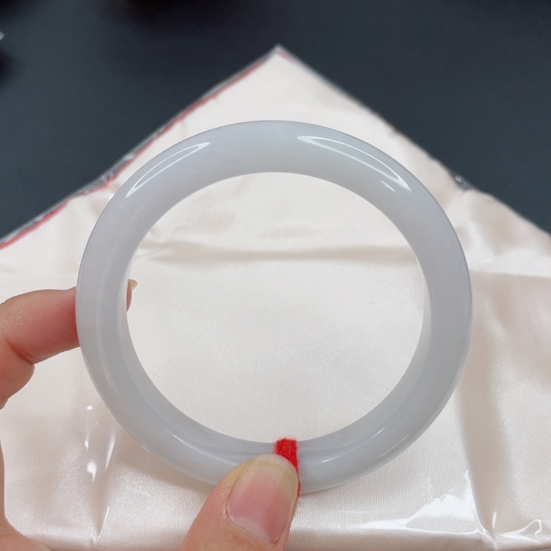 翡翠未镶嵌手镯A货白月光