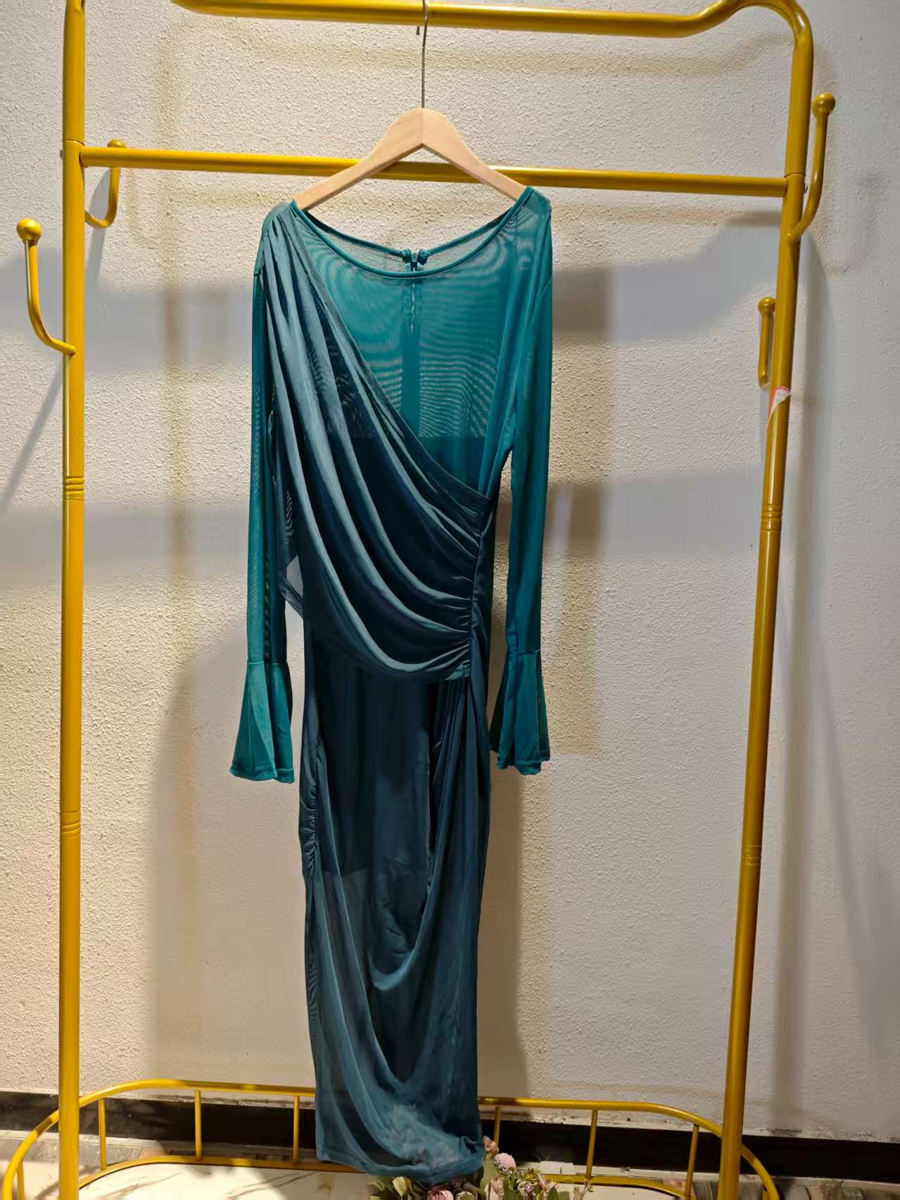 唯琳剪标  7仓S4-4-2419款  蓝拼色网纱连衣裙