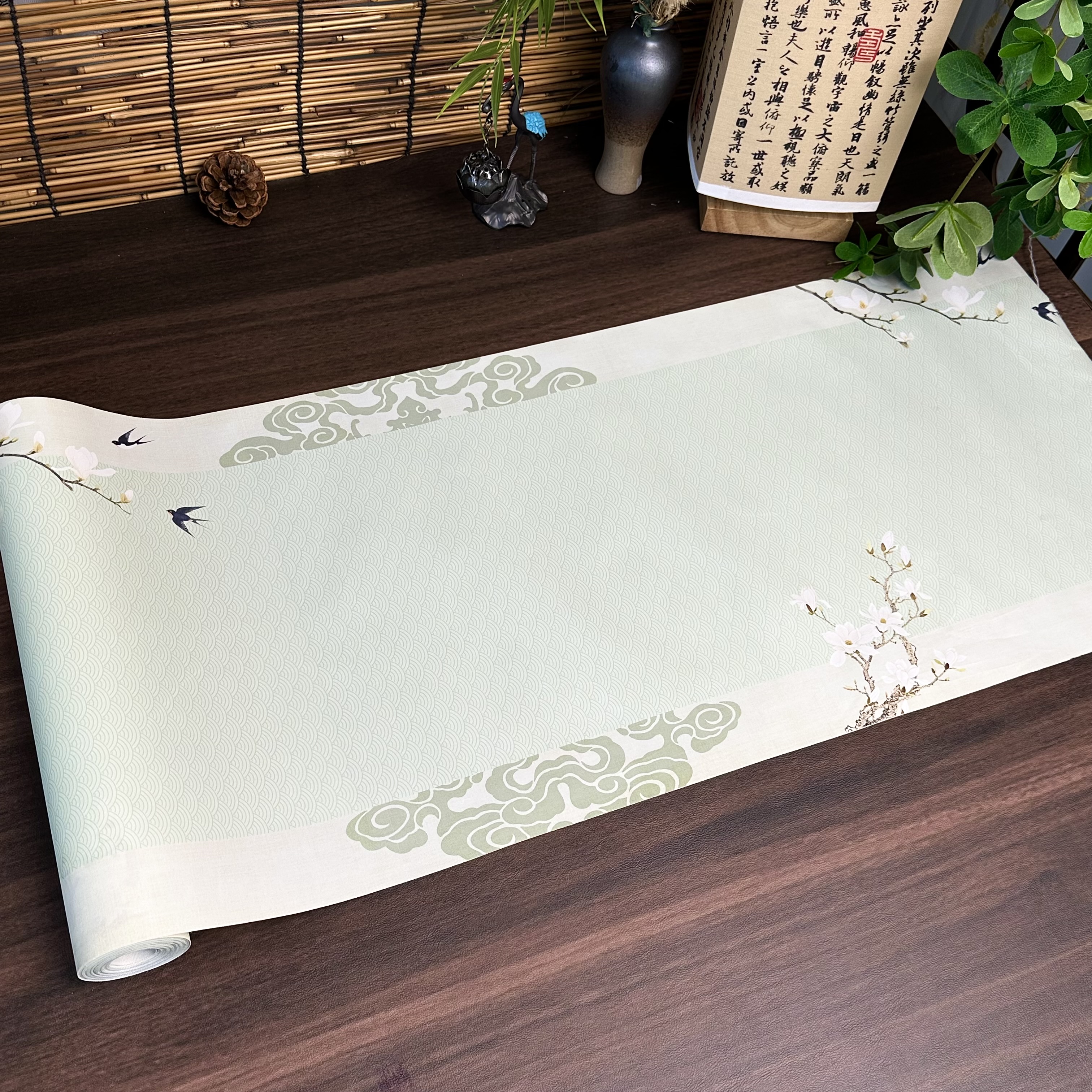 晖毫斋【玉燕逐春】绢布不洇墨书写细腻流畅