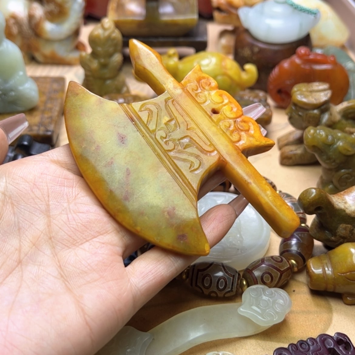【闪购商品】蛇纹石玉颈饰未镶嵌