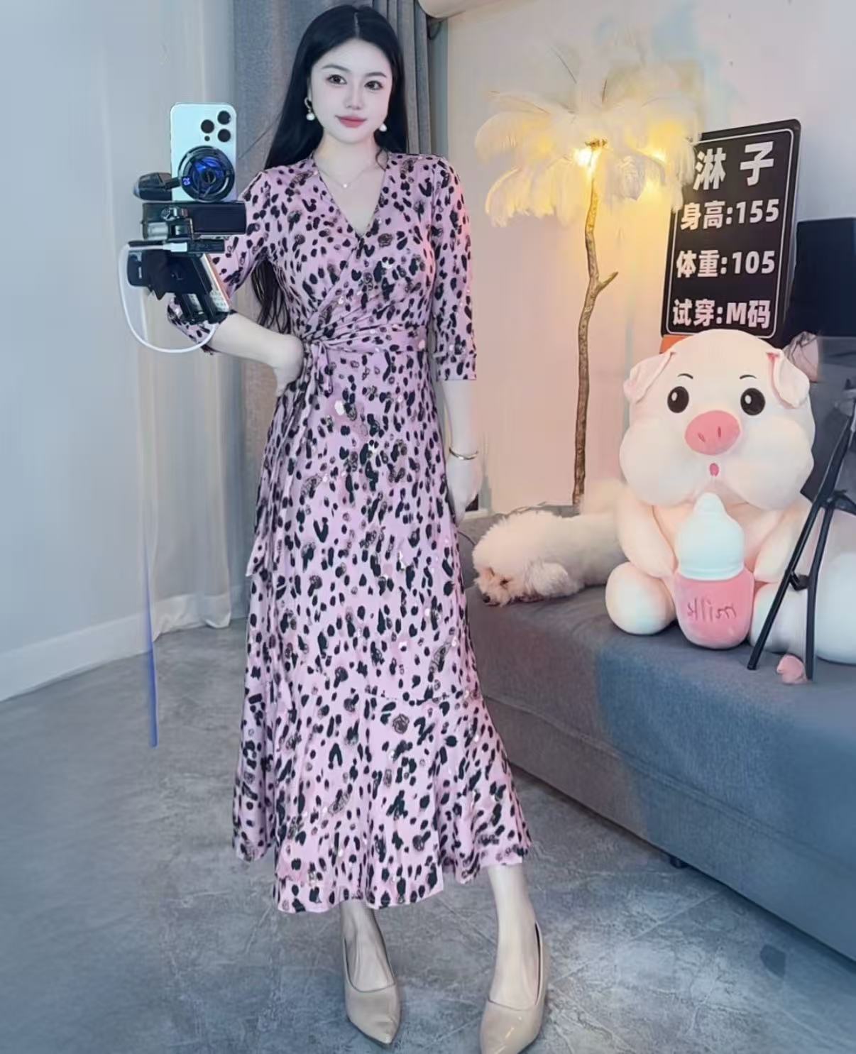 系带拼接豹纹粉色豹纹显瘦连衣裙女装碎花韩版复古