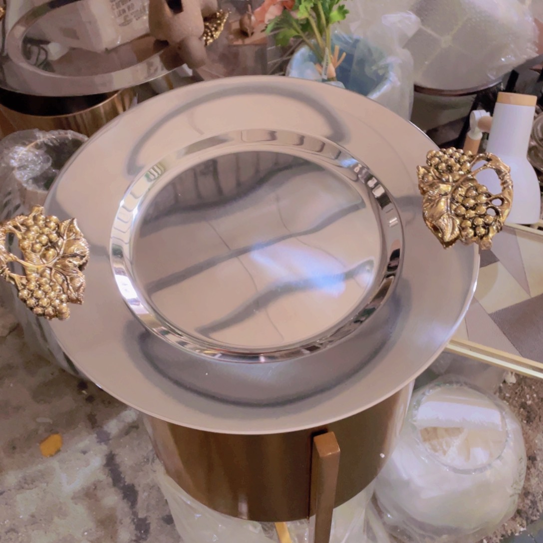 陶瓷花瓶，仿真绿植。