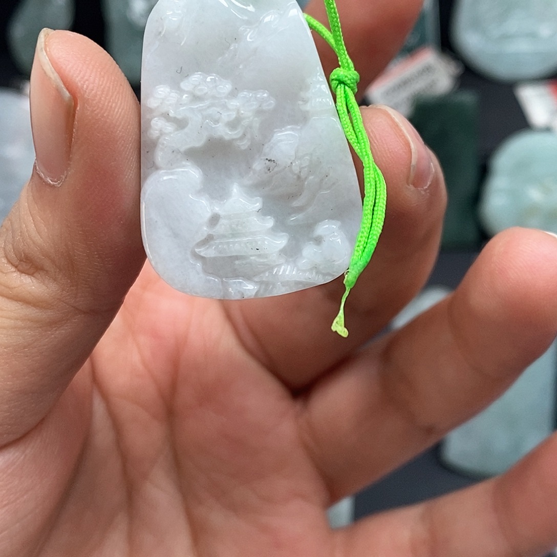 翡翠未镶嵌颈饰翡翠