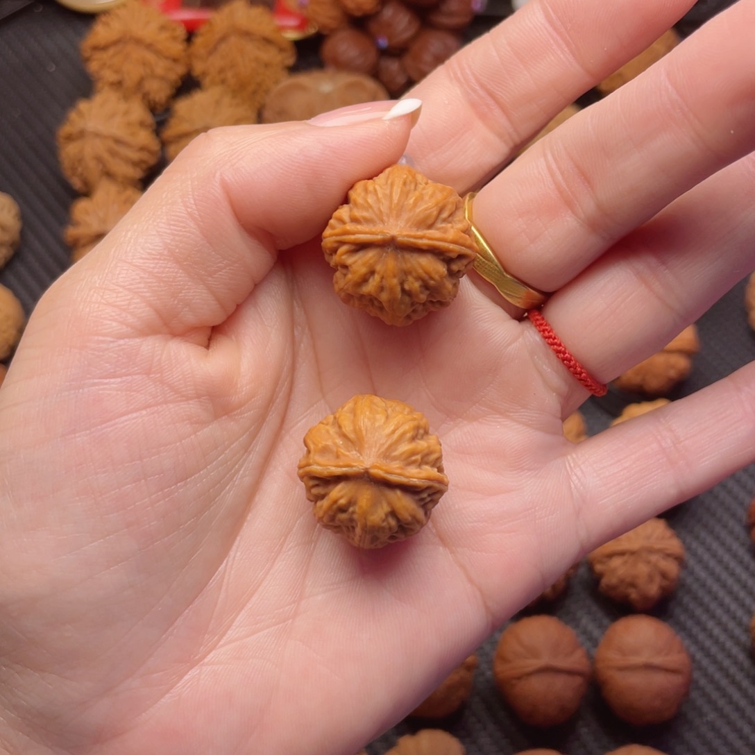 文玩核桃把件小蜜豆