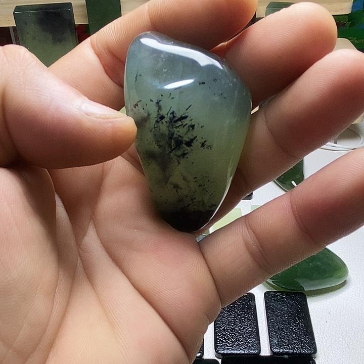 未镶嵌岫玉手把件