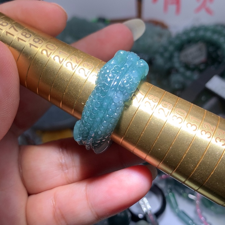翡翠颈饰未镶嵌保真天然A货翡翠