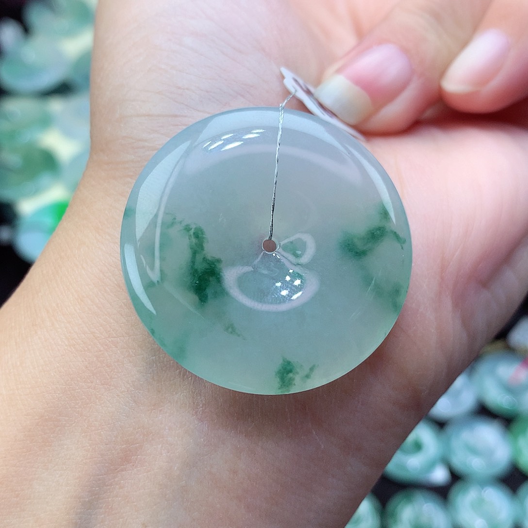 翡翠颈饰未镶嵌67尺寸35.2-5.9