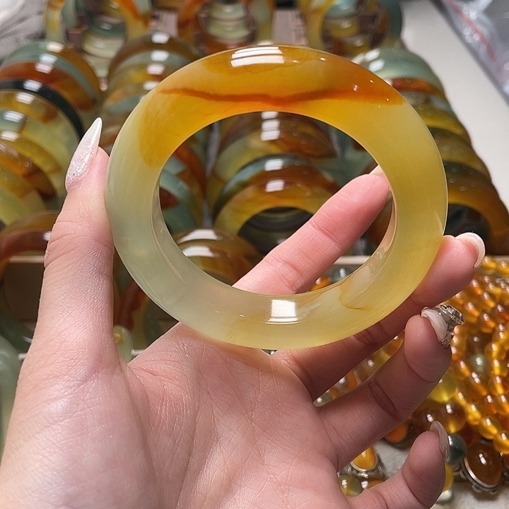 蛇纹石玉未镶嵌手镯58.5