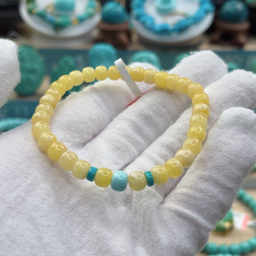 绿松石配饰未镶嵌