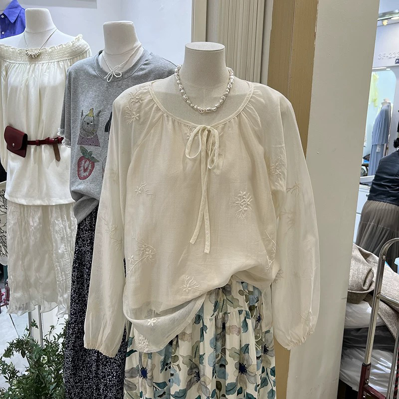 （小清家）法式复古刺绣防晒上衣