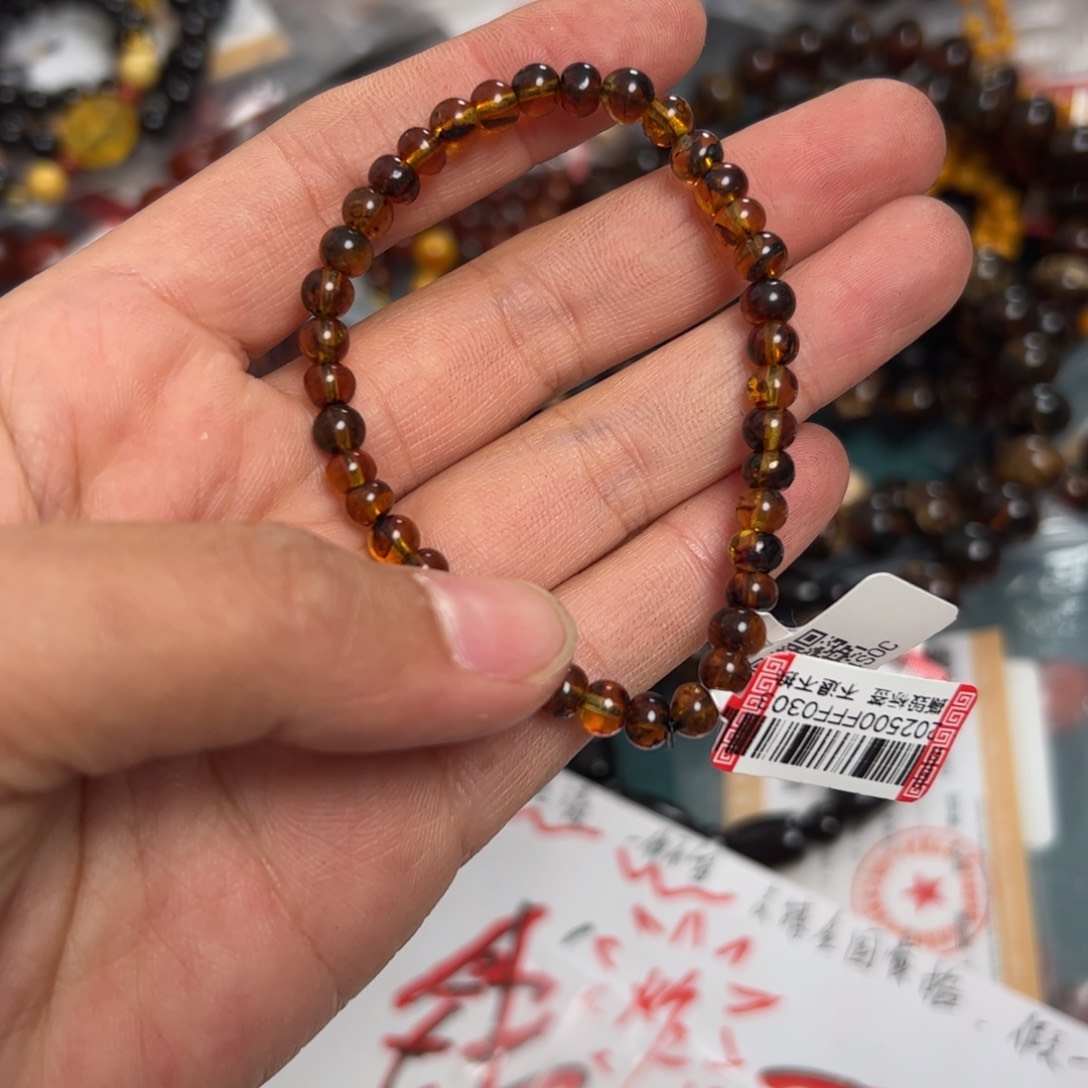 未镶嵌琥珀珠宝奇石481