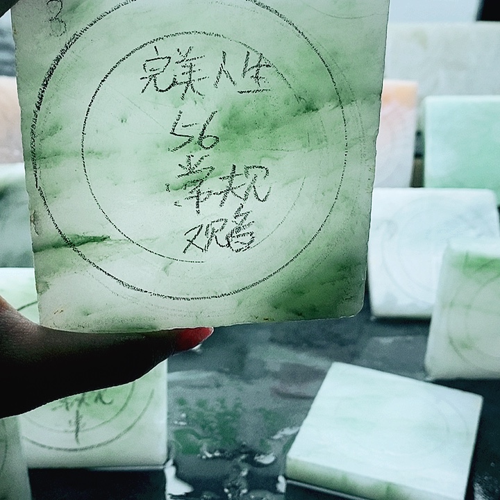 完***生定制石英质玉（天山翠）天山翠