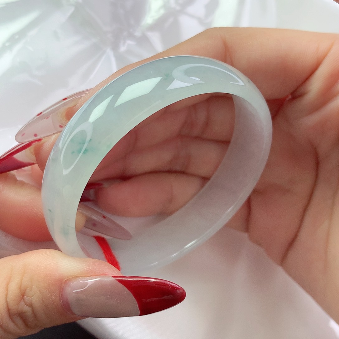 【闪购商品】翡翠手镯未镶嵌a 1