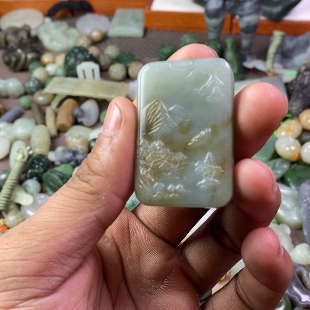 和田玉颈饰未镶嵌因**然