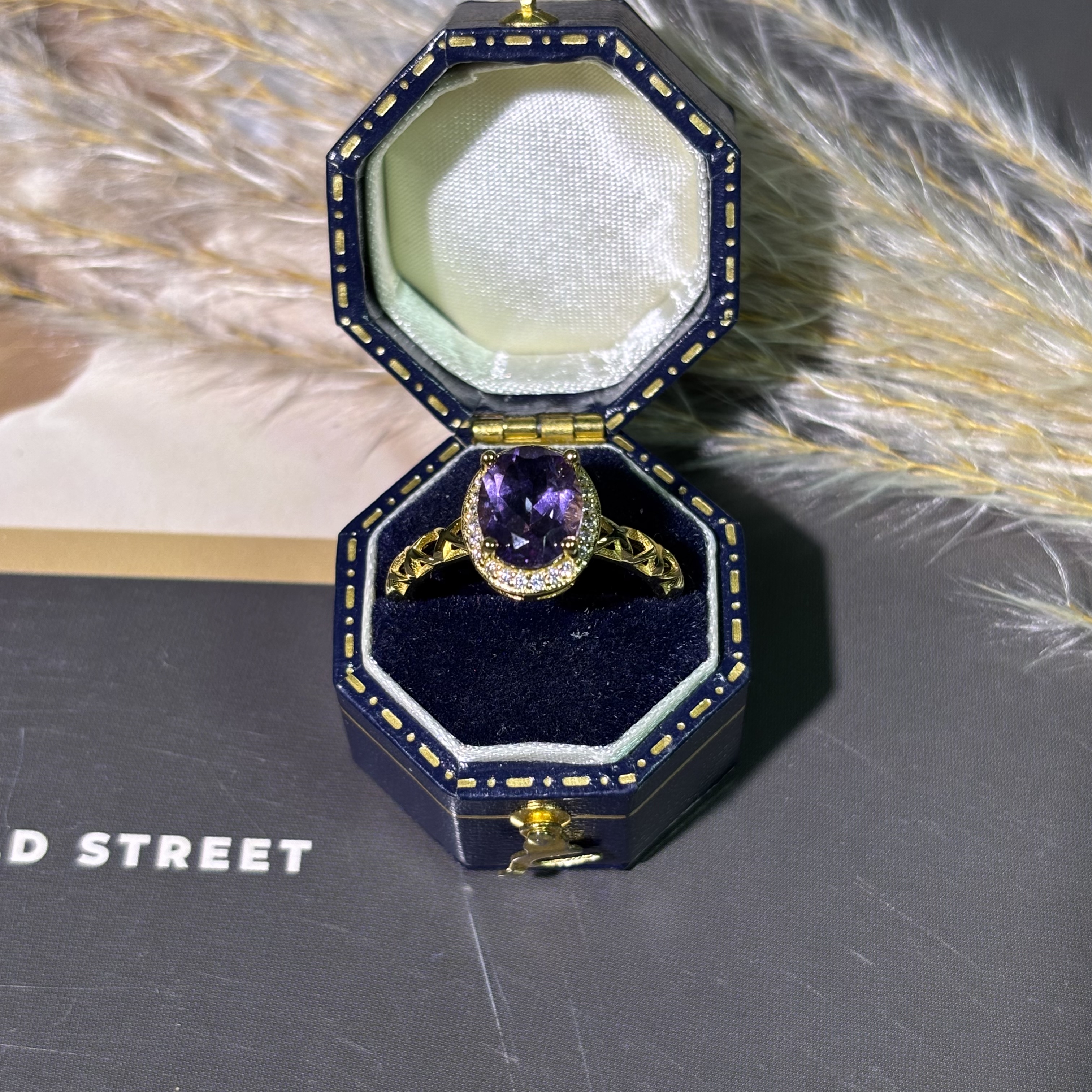 925银戒指 天然紫水戒指大颗贵气轻奢简约百搭戴妃围镶