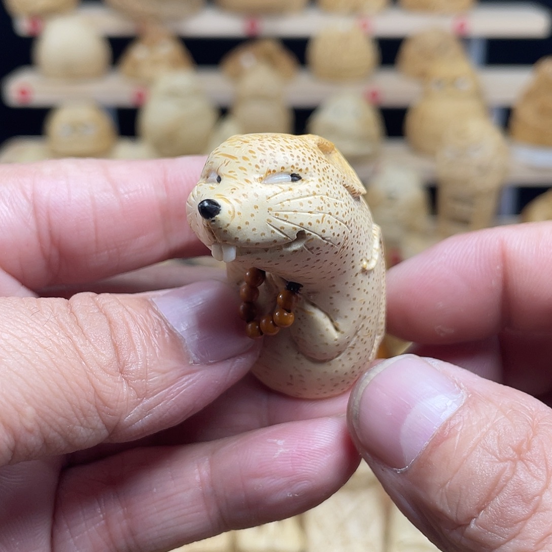 竹竹根雕老鼠手把件