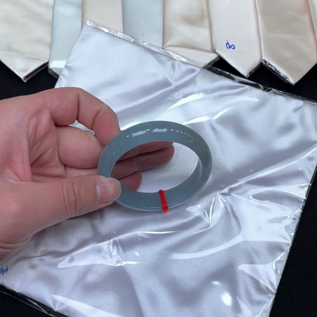 翡翠手镯未镶嵌55正圈