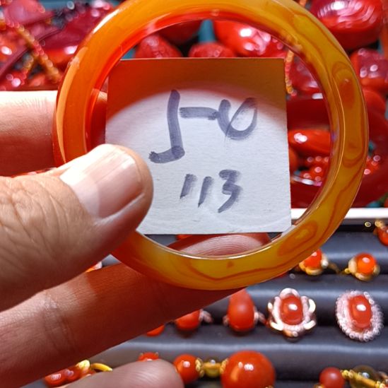 玛瑙/玉髓手镯未镶嵌