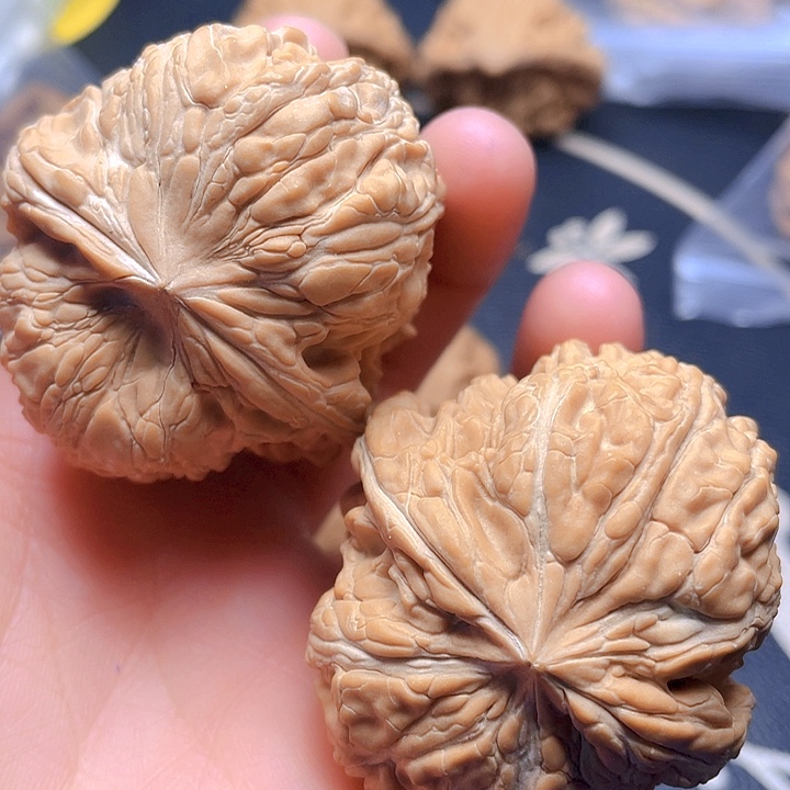 文玩核桃吊坠闷墩子 