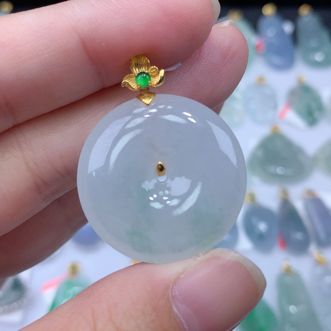 翡翠颈饰18K金镶嵌平安