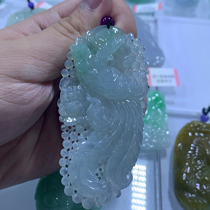 翡翠未镶嵌颈饰天然翡翠A货吊坠