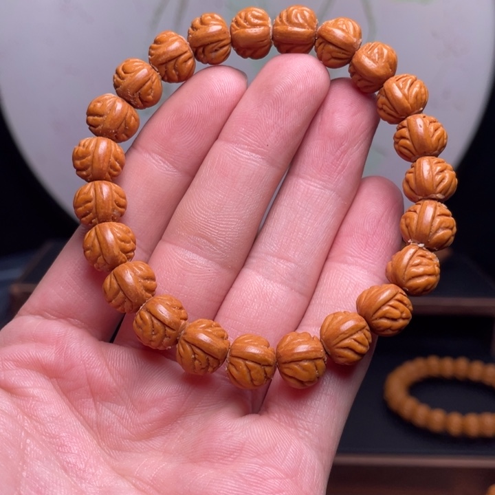 手串桃核11金蟾手串
