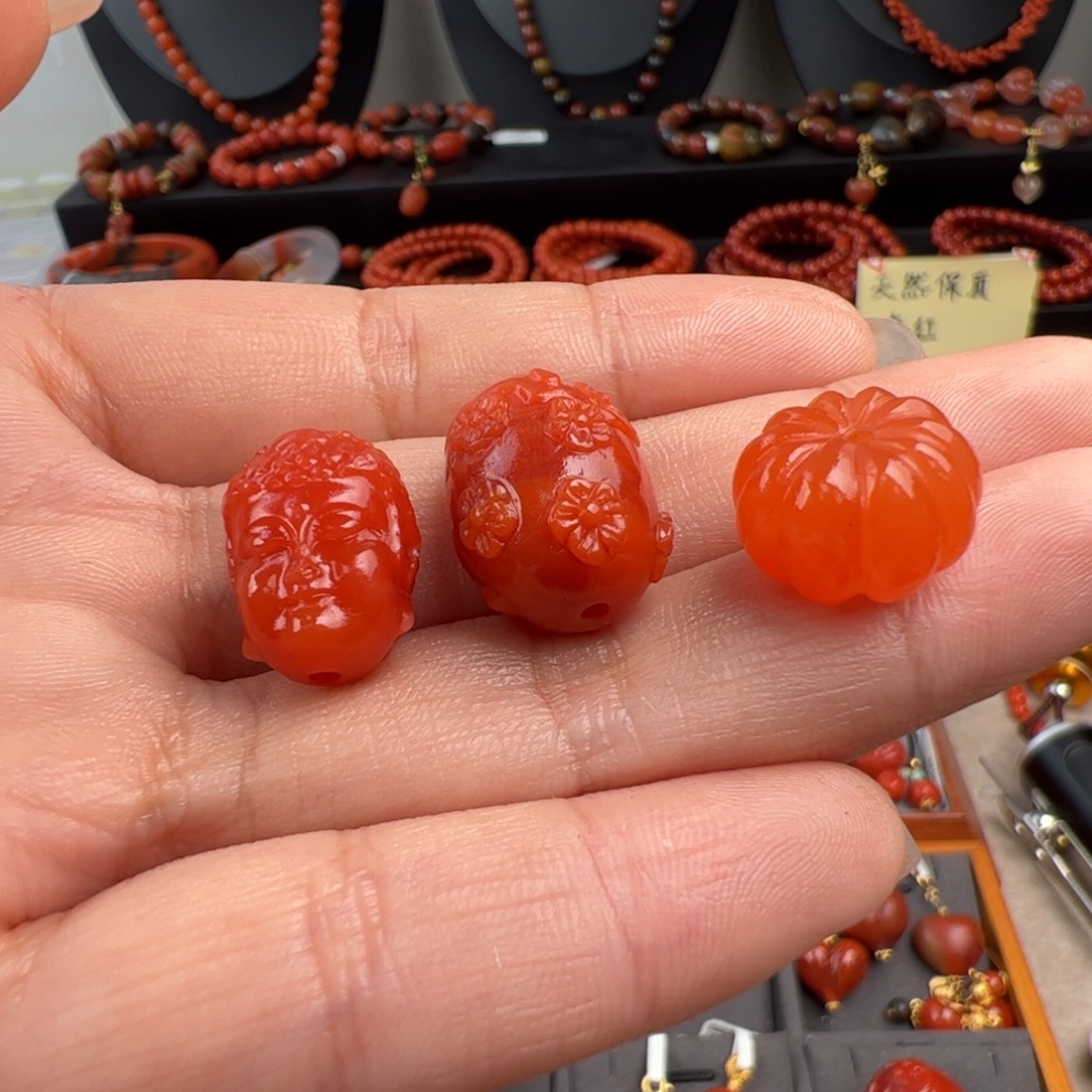 b***1南红玛瑙未镶嵌（套装12-14mm）