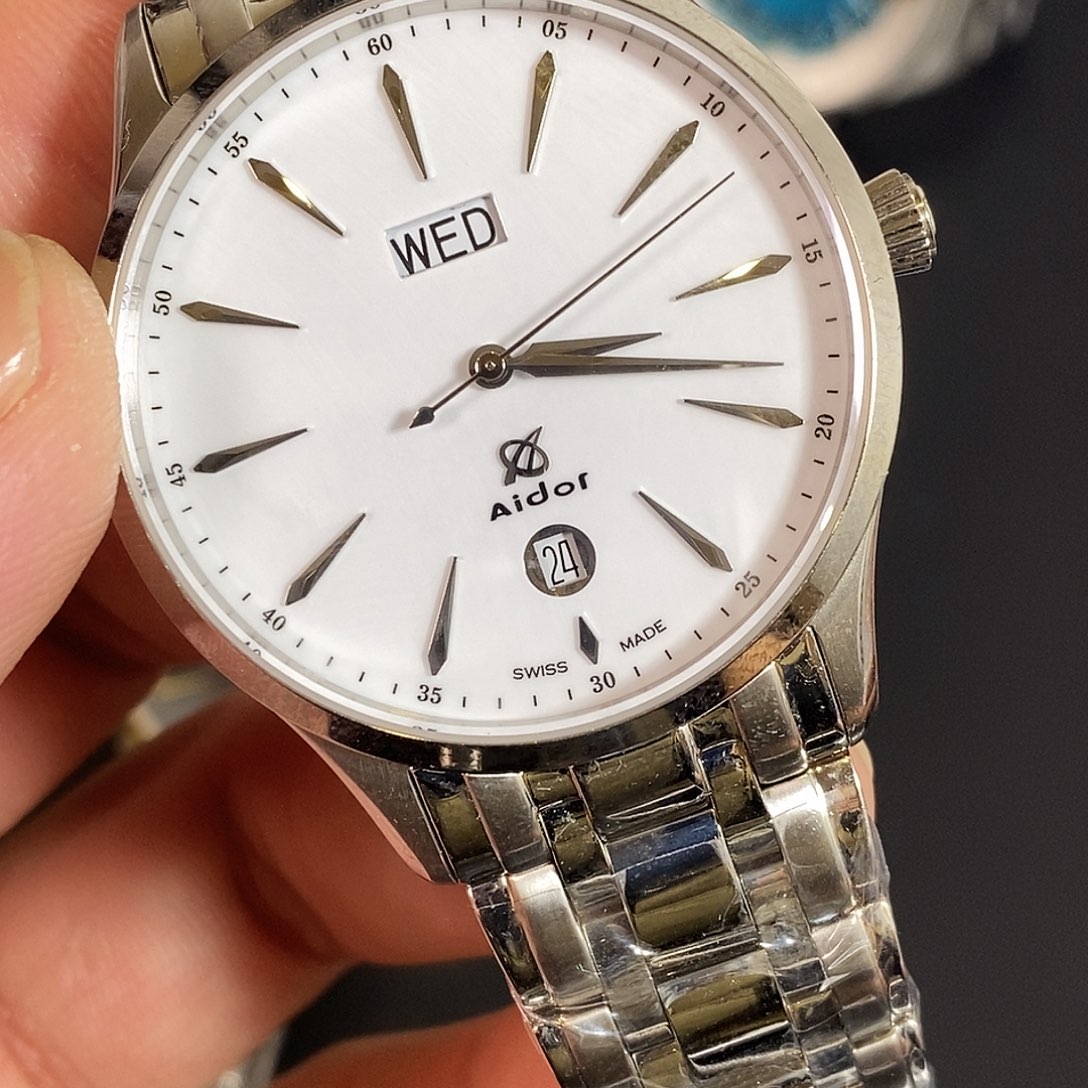 孤品瑞士朗达石英