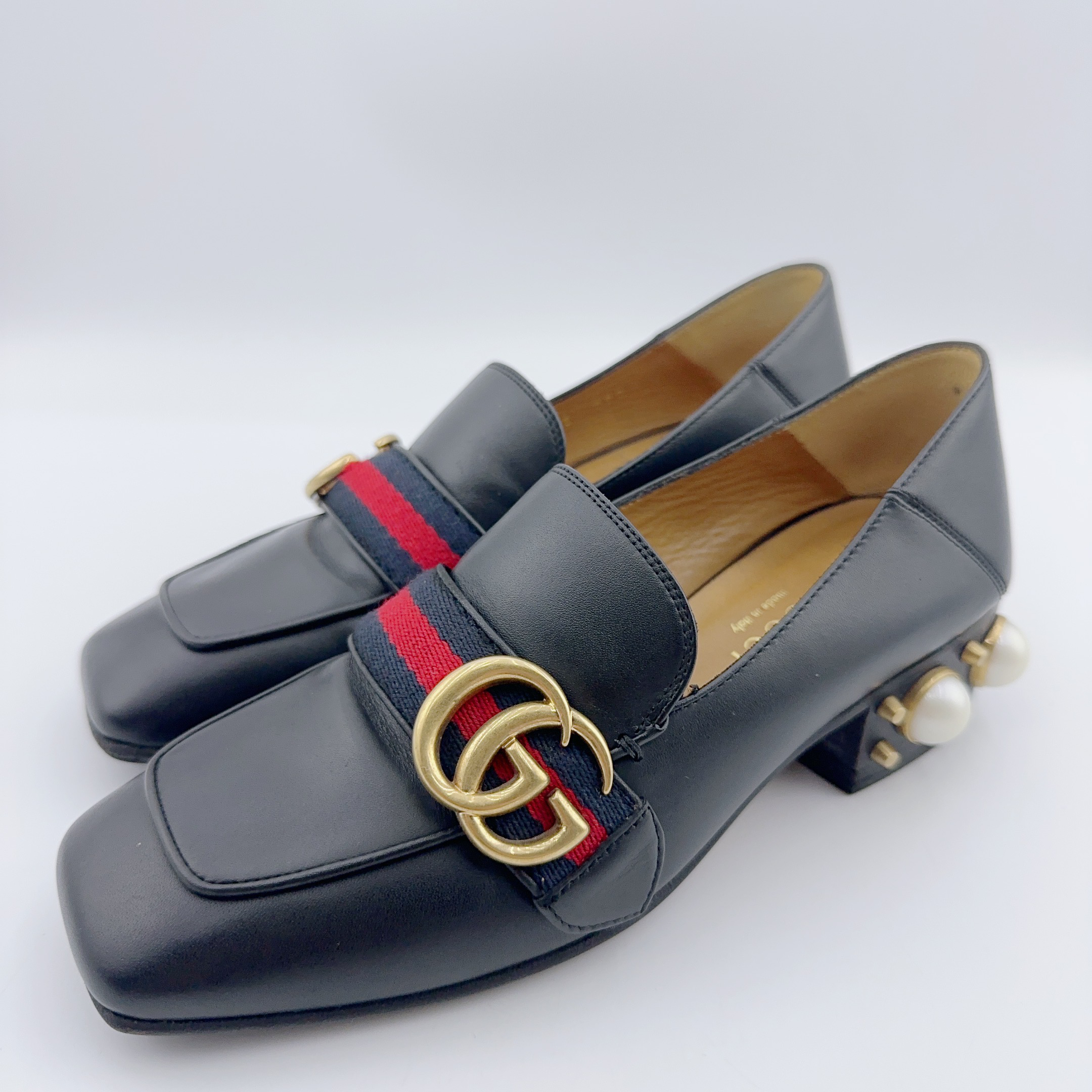 95新 GUCCI/古驰 35码/经典双G金标珍珠乐福鞋/01039