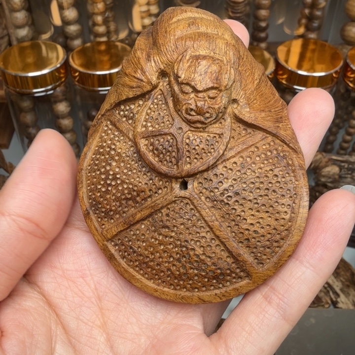 沉香碎屑沉香达拉干沉香手把件11.6克