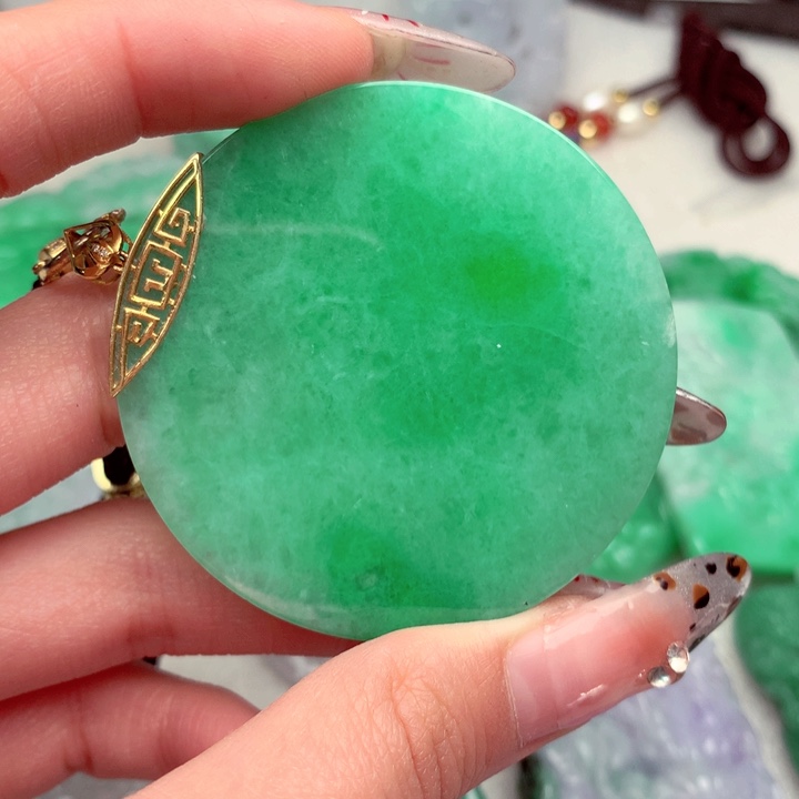 翡翠吊坠(不含链)未镶嵌