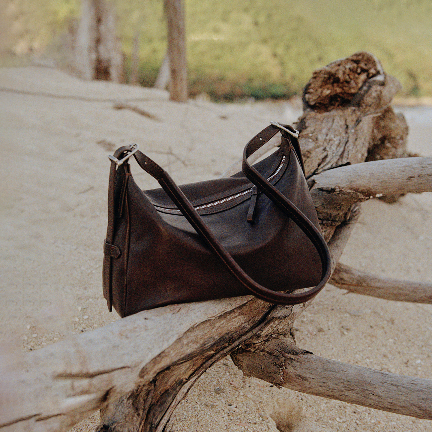 【陈妍希同款】AVALEA葳里 头层植鞣牛皮歇山包 单肩hobo女包C415