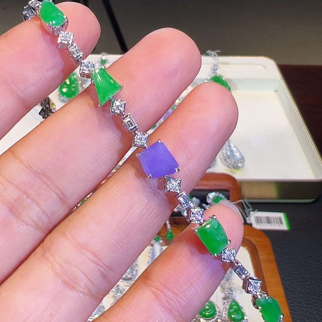 翡翠18K金镶嵌手链