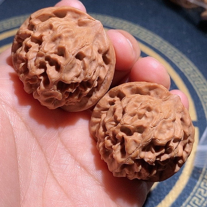 【闪购商品】文玩核桃吊坠安*龙鳞
