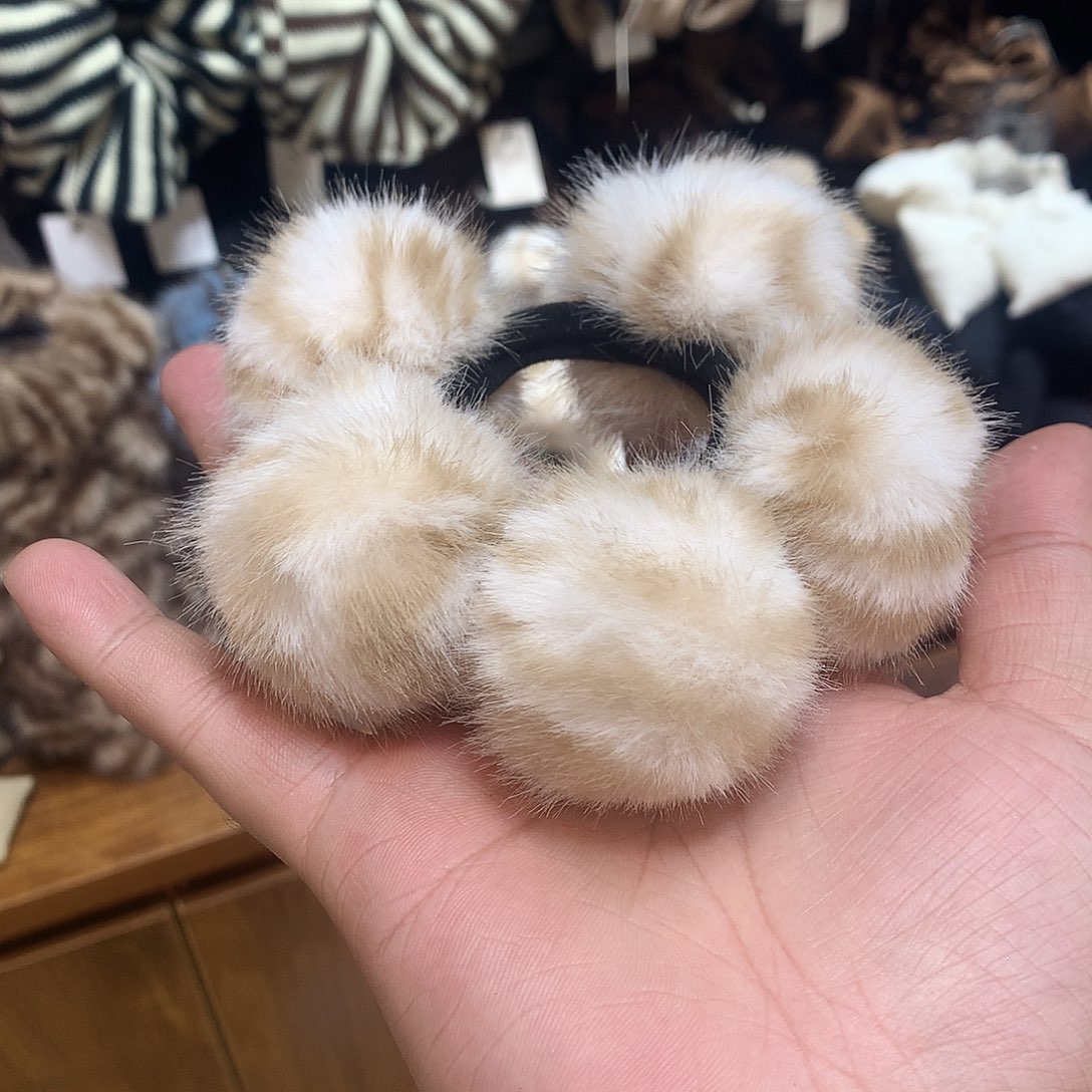 皮质铁合金豹纹球球发圈