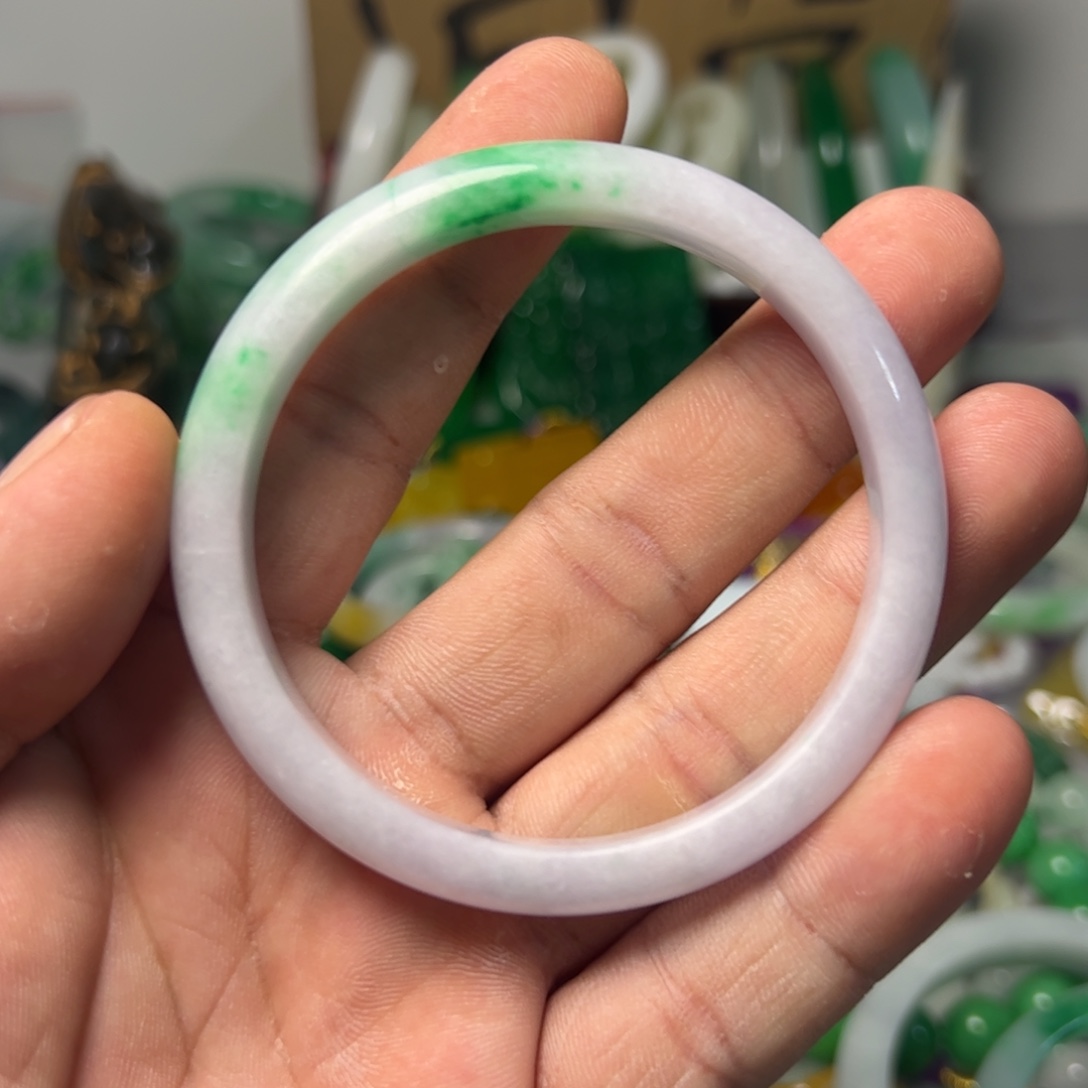 翡翠未镶嵌颈饰不退不换