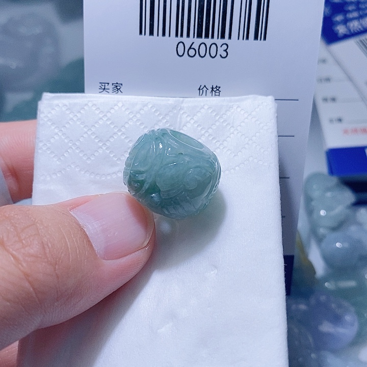 翡翠未镶嵌颈饰天光墟翡翠市场现金代购