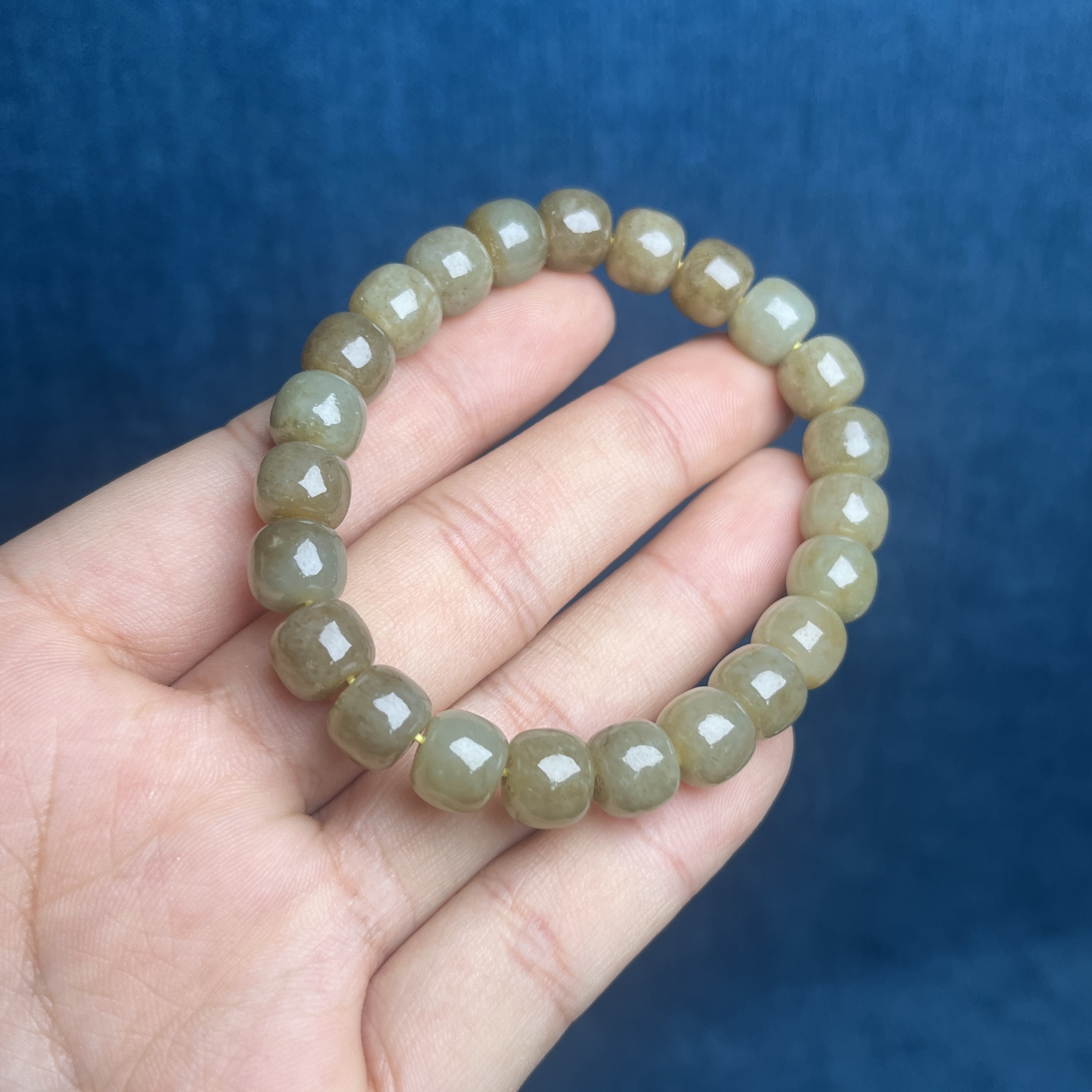 S0252新疆和田玉糖料飘糖老型珠放漏品手串9*8MM