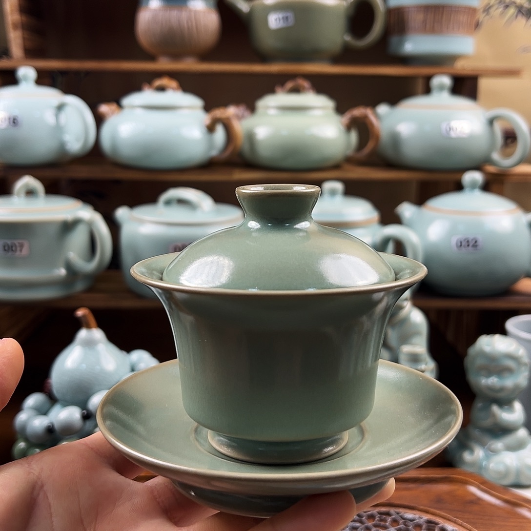 仿古豆绿釉水三才马蹄盖碗手工