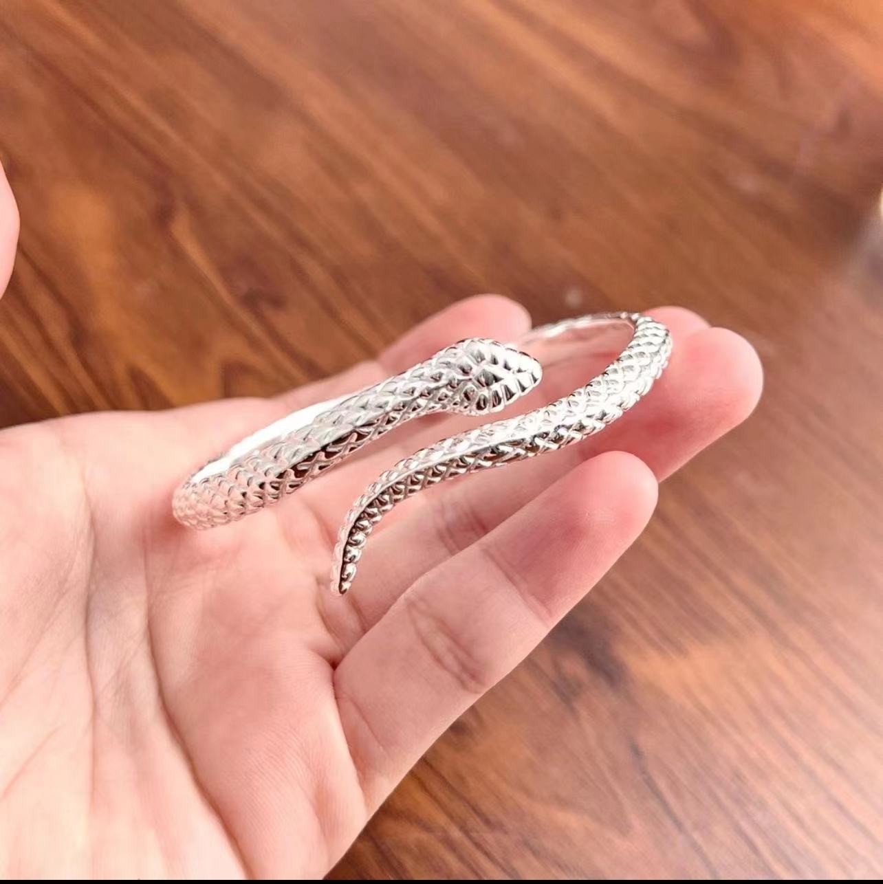 银制品 19号 红绿灵蛇手镯      