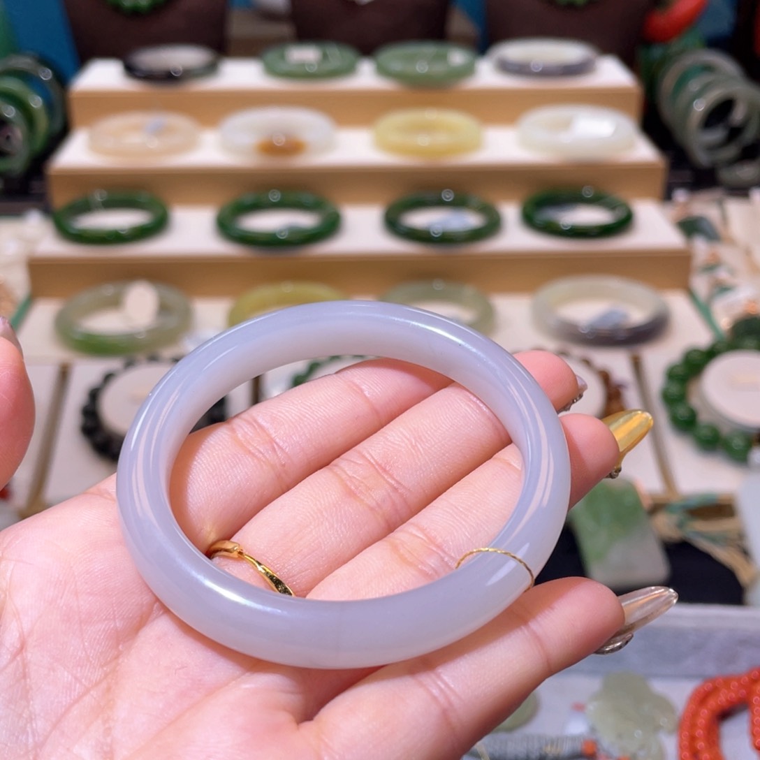 和田玉高品浅烟紫手镯51、52未镶嵌