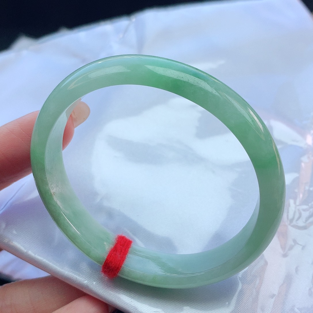 翡翠手镯未镶嵌54贵妃882357