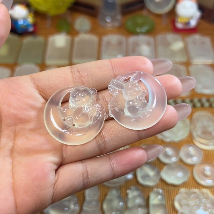 岫玉未镶嵌岫玉白冰挂件月亮蛇月亮兔任选其一