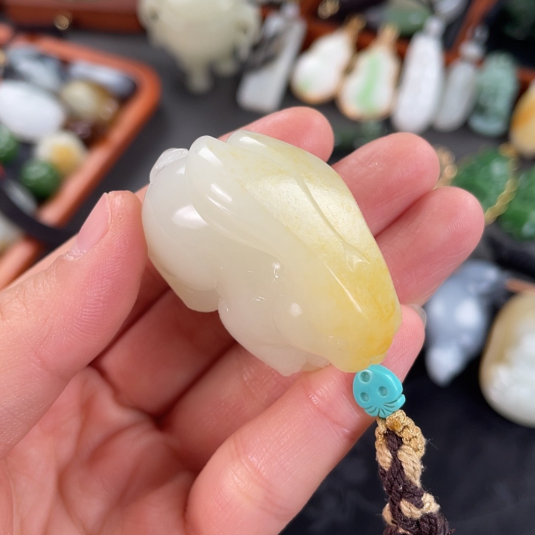 未镶嵌和田玉挂件