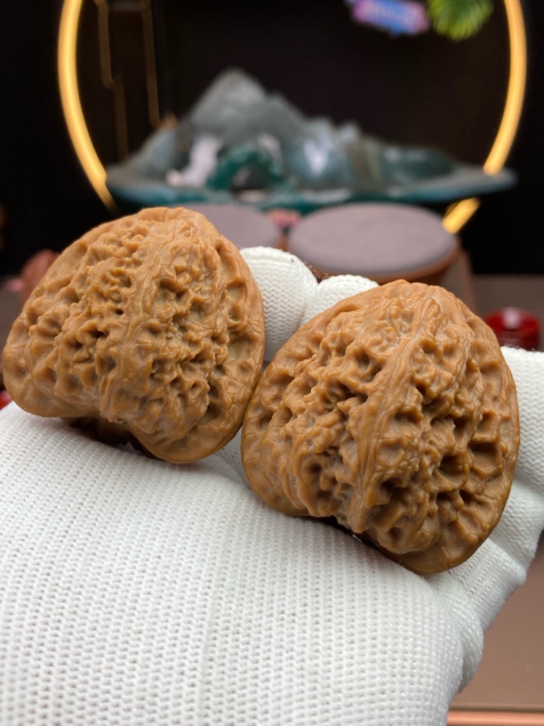 三角高炮（40.5 41.0 42.0）（44.2g）文玩核桃