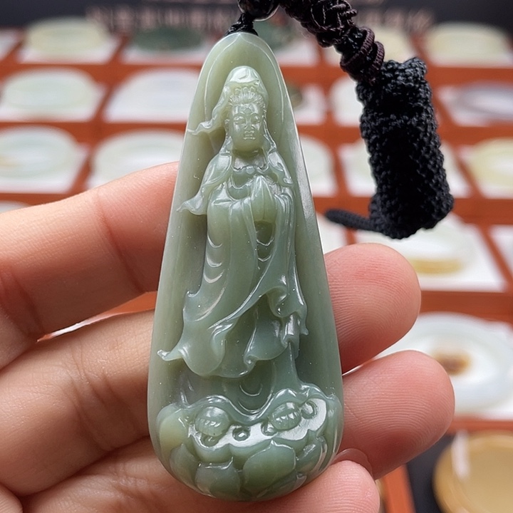 和田玉颈饰未镶嵌析木玉观音